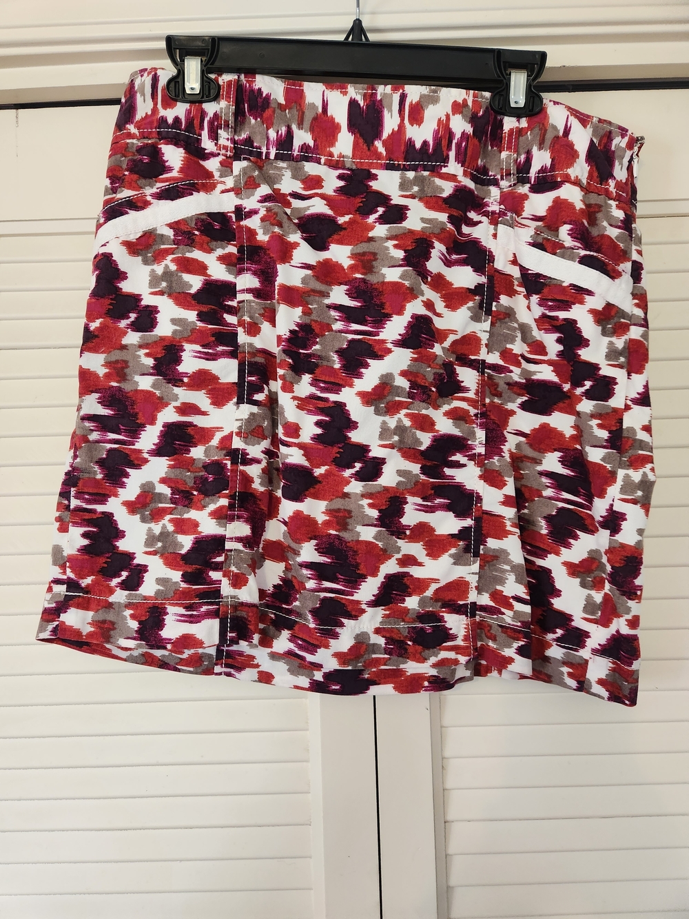 LOFT Abstract Print Mini Skirt in Red, Black & Gray